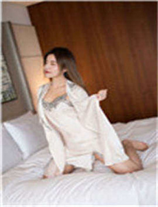 童颜美女国语